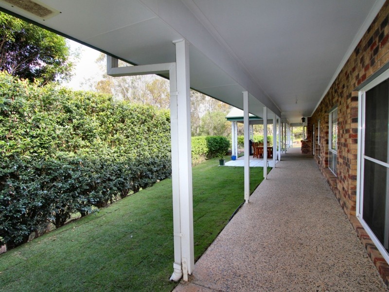 9 Riversleigh Rd, Bellbowrie QLD 4070