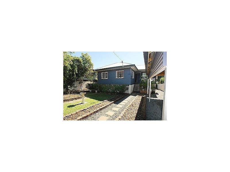 22 Austral Avenue, Graceville QLD 4075