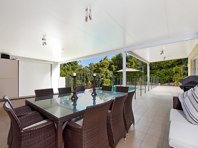35 McConnell Crescent, Brookfield QLD 4069