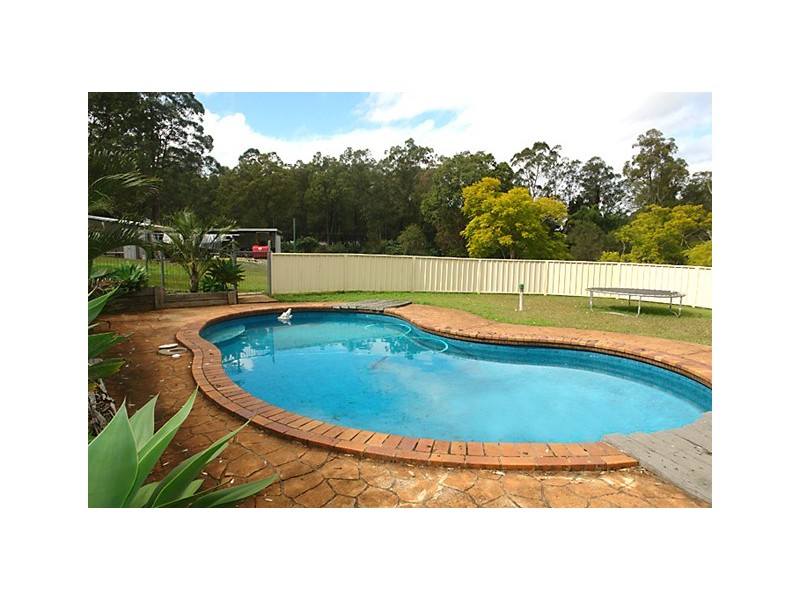 724 Hawkesbury Rd, Anstead QLD 4070