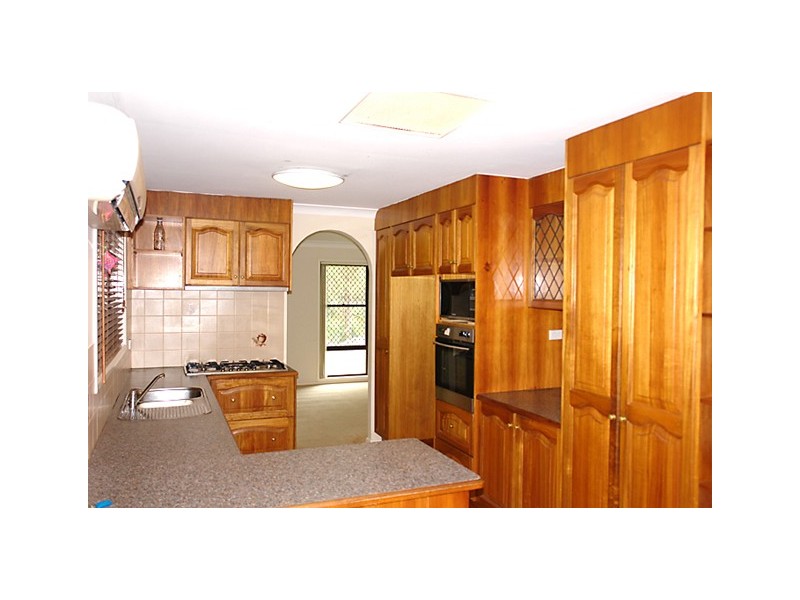 724 Hawkesbury Rd, Anstead QLD 4070