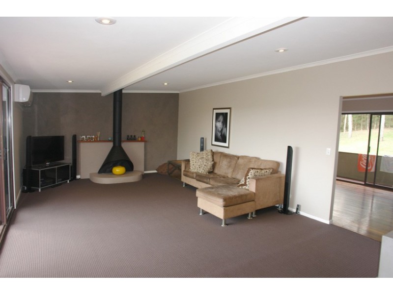 401 Pullenvale Rd, Pullenvale QLD 4069