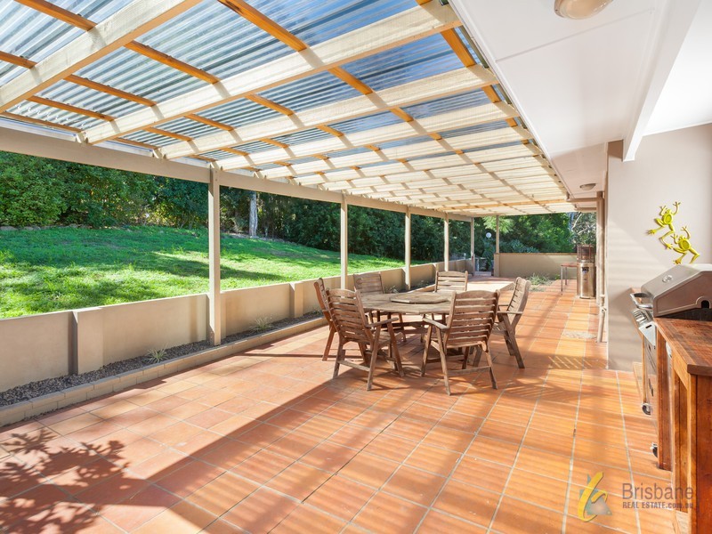 401 Pullenvale Rd, Pullenvale QLD 4069