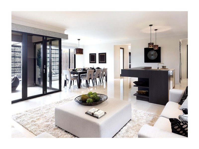 14 Gleneagle Street, Kenmore QLD 4069