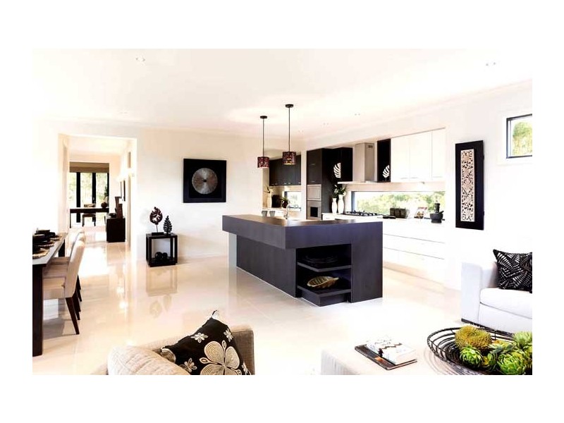 14 Gleneagle Street, Kenmore QLD 4069