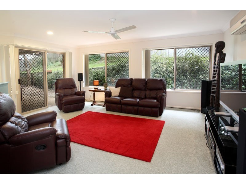 29 Regency Place, Kenmore Hills QLD 4069