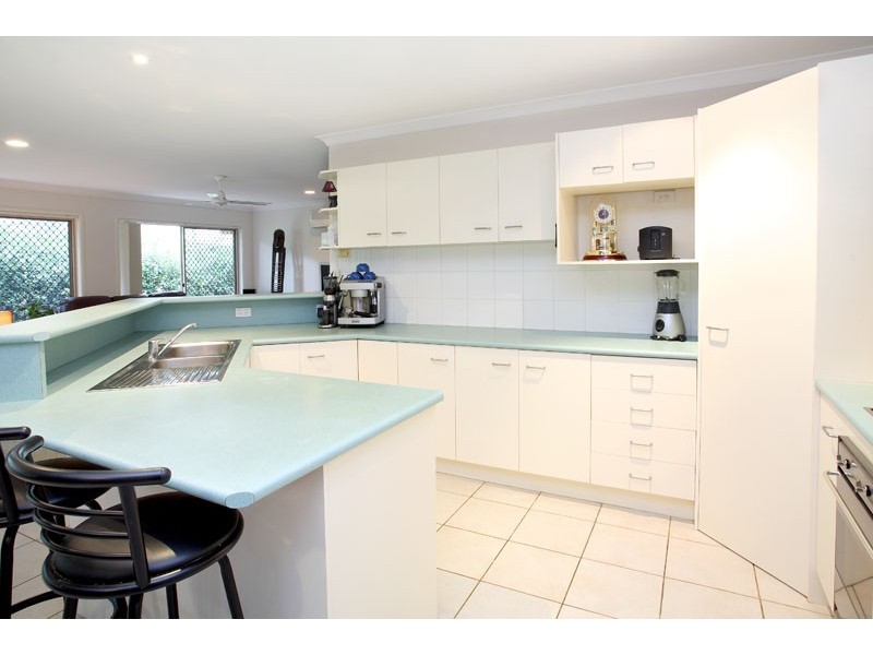 29 Regency Place, Kenmore Hills QLD 4069