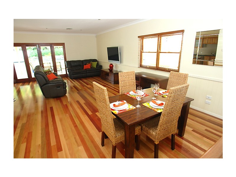 45 Hepworth Street, Chapel Hill QLD 4069