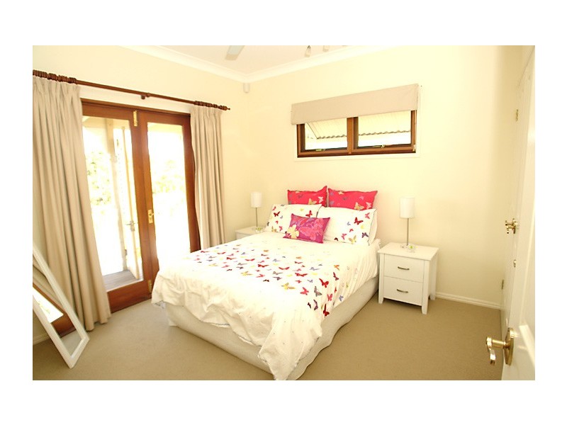 45 Hepworth Street, Chapel Hill QLD 4069