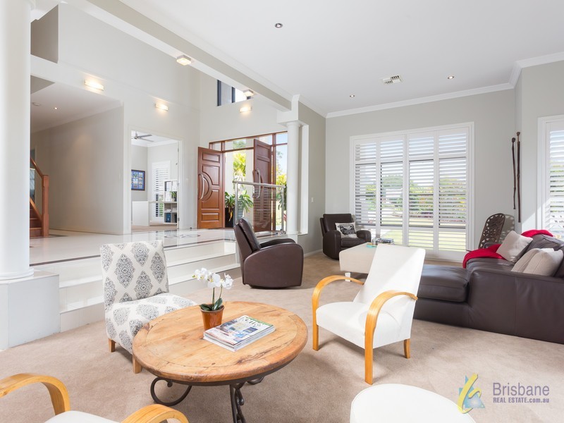 48 Olivia Pl, Pullenvale QLD 4069