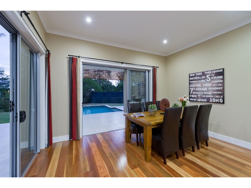 23 Serene Place, Fig Tree Pocket QLD 4069