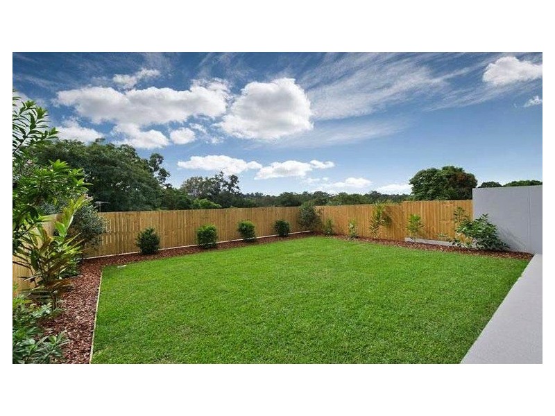 27 Lohe St, Indooroopilly QLD 4068