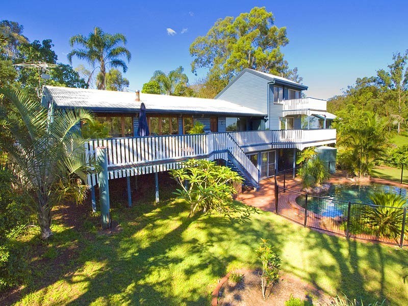 12 Mill Road, Pullenvale QLD 4069
