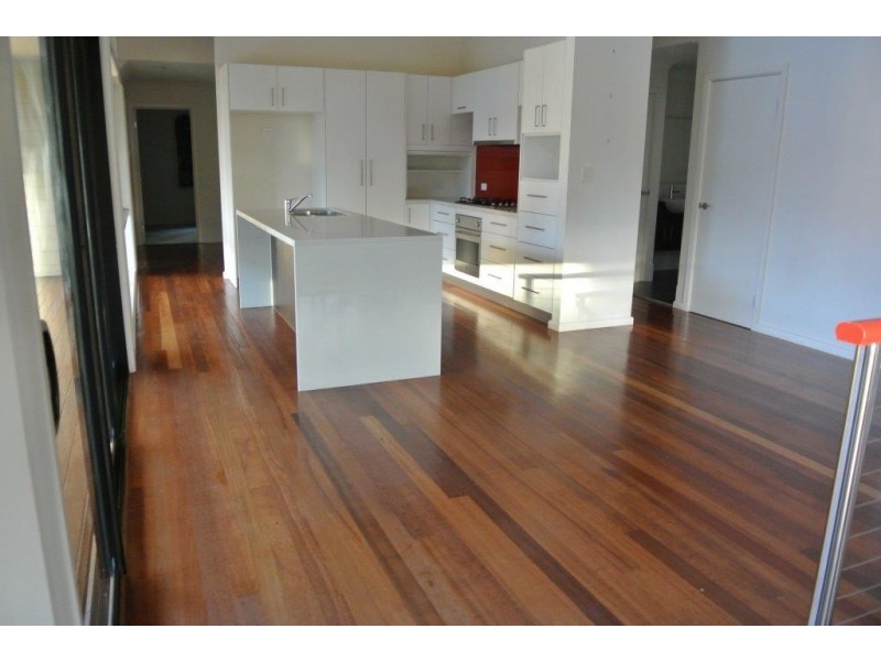 85 Bozzato Place, Kenmore Hills QLD 4069