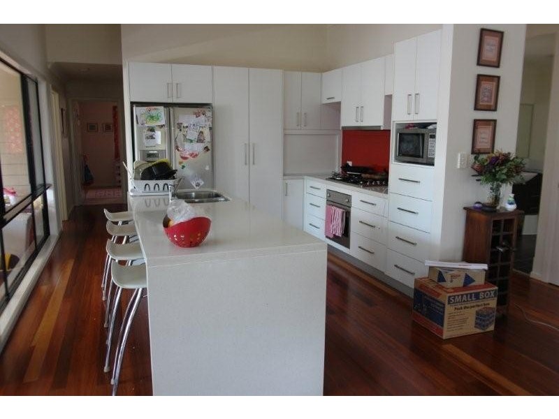 85 Bozzato Place, Kenmore Hills QLD 4069