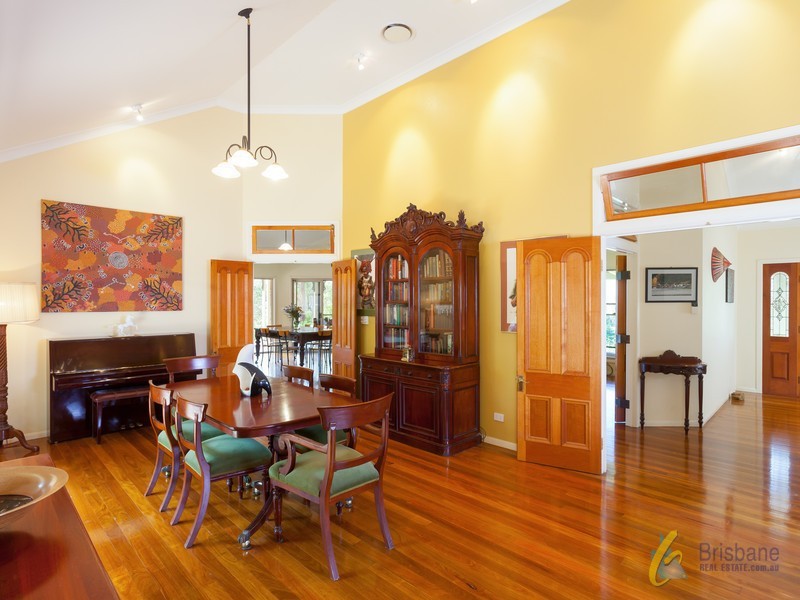 878a Upper Brookfield Road, Upper Brookfield QLD 4069