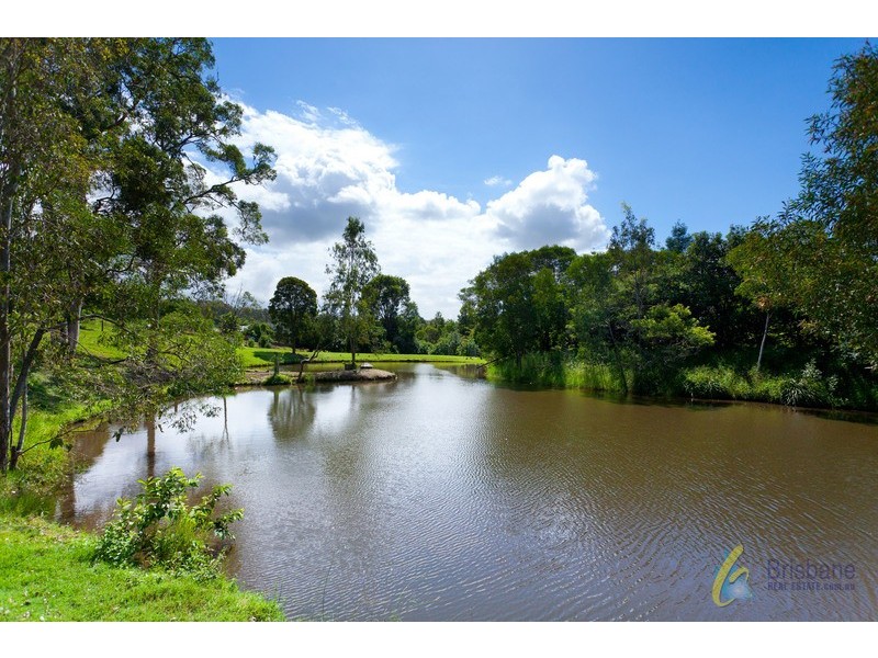 77 Old Farm Rd, Pullenvale QLD 4069