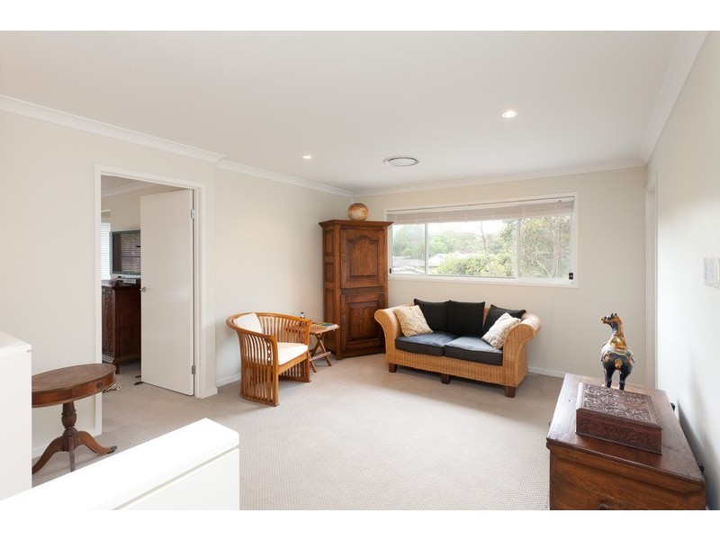 12 Caber Street, Kenmore QLD 4069