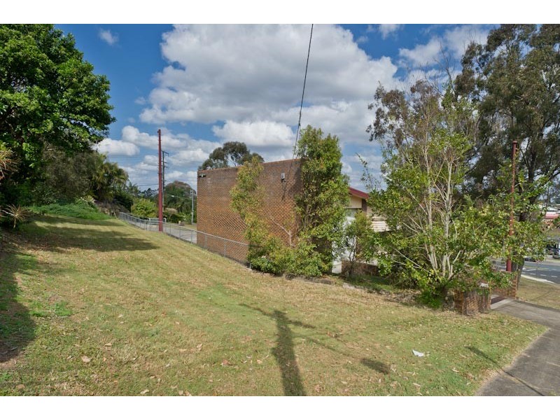 3 Phillipa Street, Kenmore QLD 4069