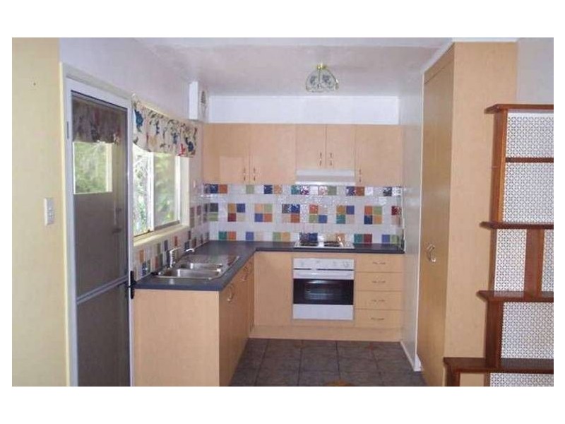 38 Newcomen st, Indooroopilly QLD 4068