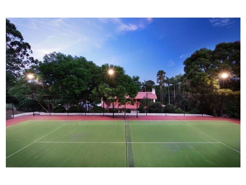 243 Moons La, Brookfield QLD 4069