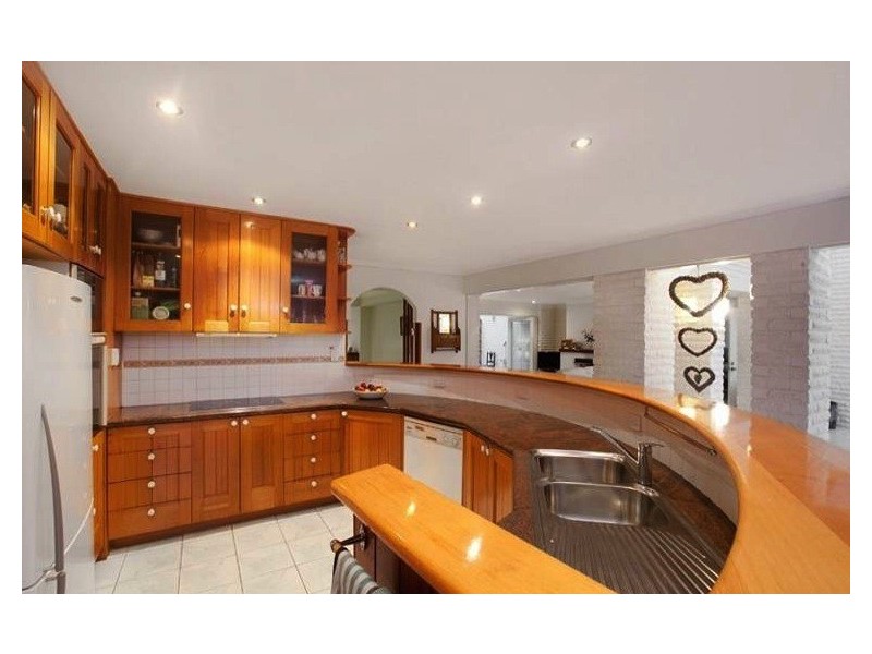 243 Moons La, Brookfield QLD 4069