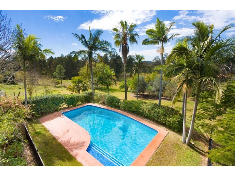 4 Avonmore Street, Moggill QLD 4070