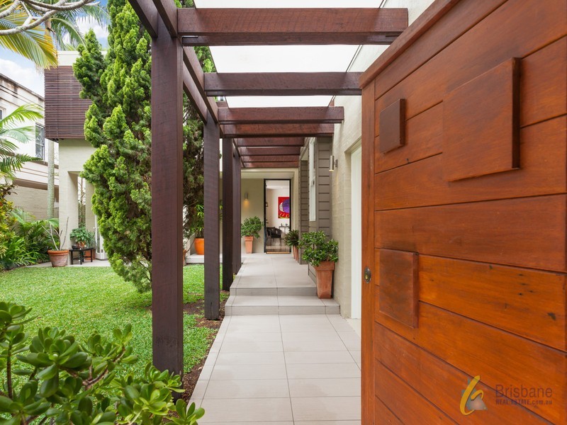 28 Laurel Ave, Chelmer QLD 4068