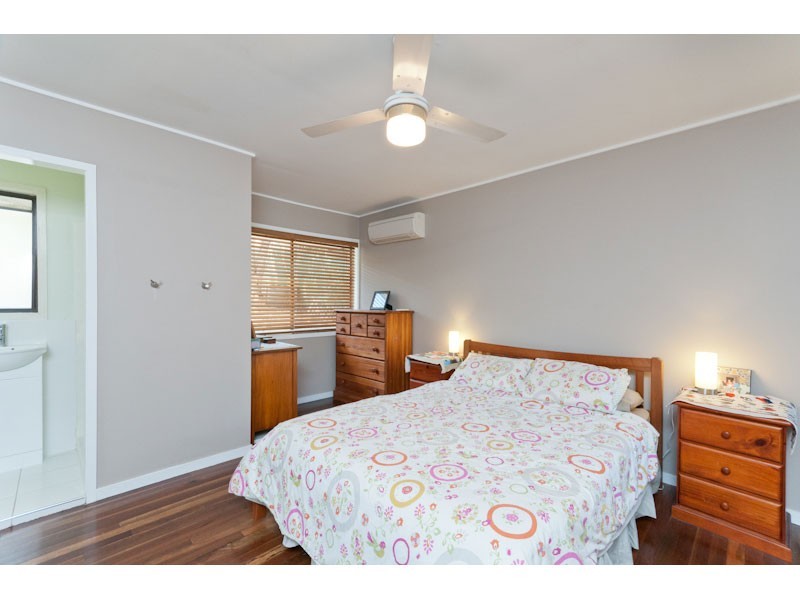 1 Twilight Street, Kenmore QLD 4069