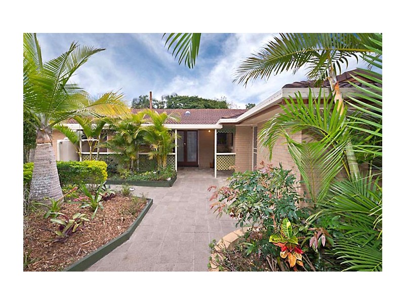 8 Fenchurch Street, Fig Tree Pocket QLD 4069
