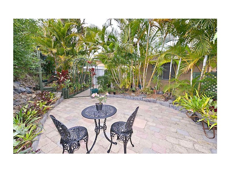 8 Fenchurch Street, Fig Tree Pocket QLD 4069