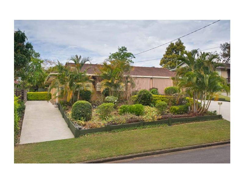 8 Fenchurch Street, Fig Tree Pocket QLD 4069