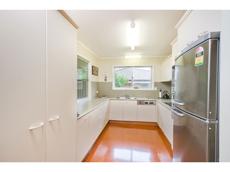 24 Cassandra Street, Chapel Hill QLD 4069