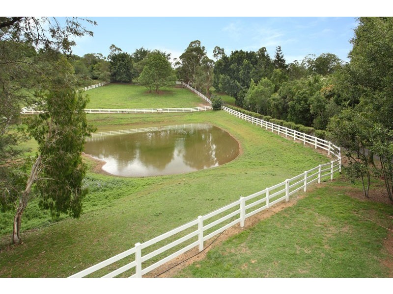 348 Gold Creek Road, Brookfield QLD 4069