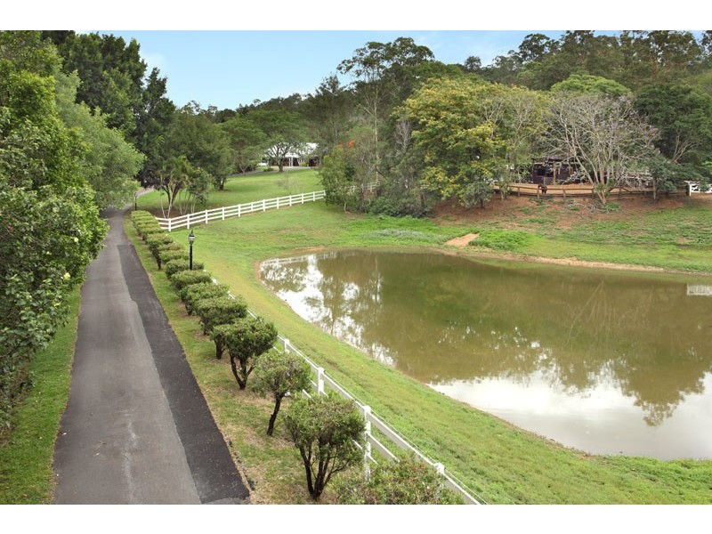 348 Gold Creek Road, Brookfield QLD 4069
