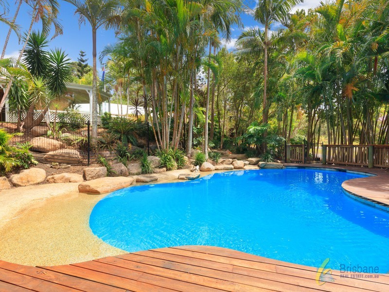 348 Gold Creek Road, Brookfield QLD 4069