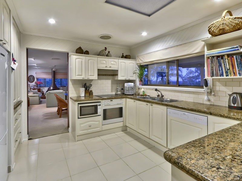 159a Mt Ommaney Drive, Jindalee QLD 4074