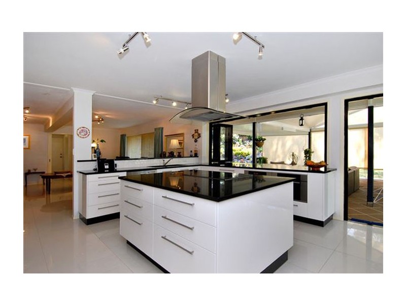 9 Jacana Crt, Bellbowrie QLD 4070