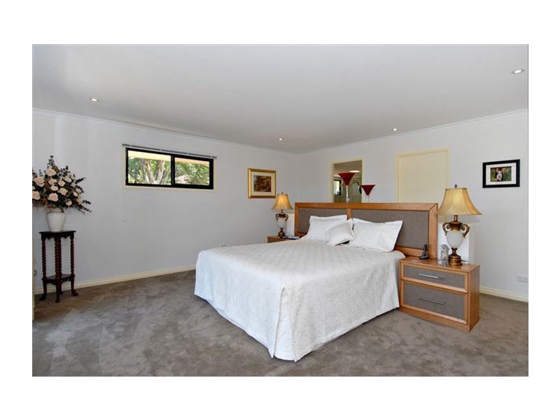 9 Jacana Crt, Bellbowrie QLD 4070