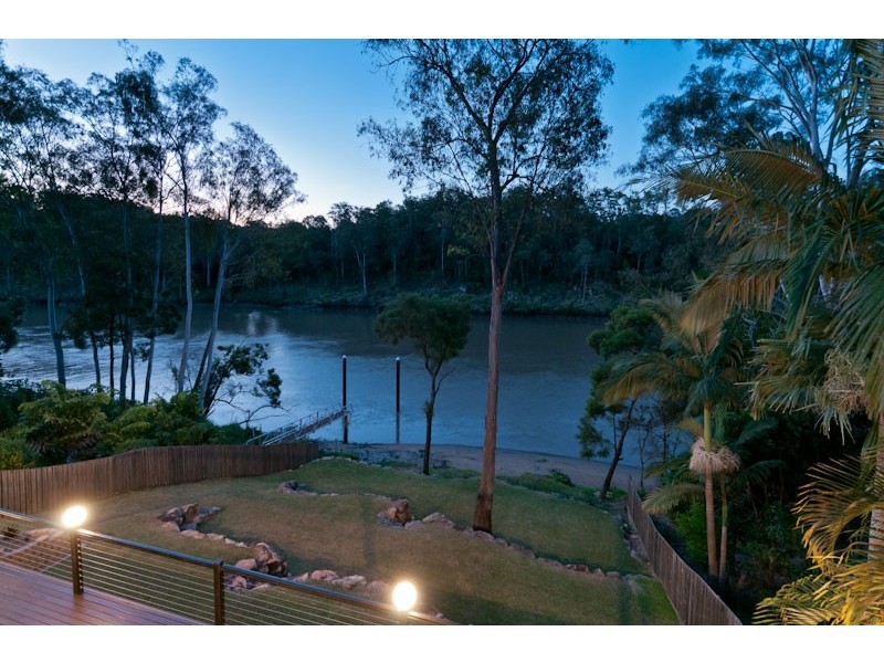 63 Wendouree Cr, Westlake QLD 4074