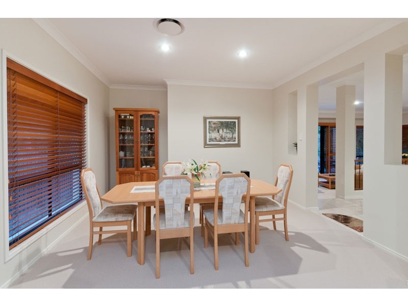 63 Wendouree Cr, Westlake QLD 4074