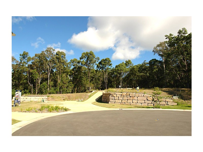 28 Ruth Miller CLose, Fig Tree Pocket QLD 4069