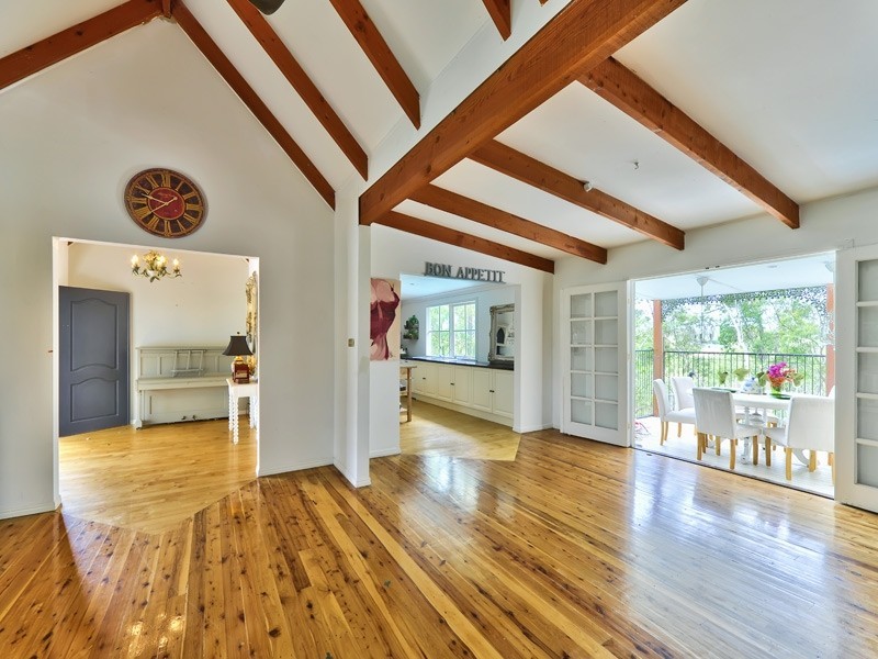 14 Solander Court, Karana Downs QLD 4306