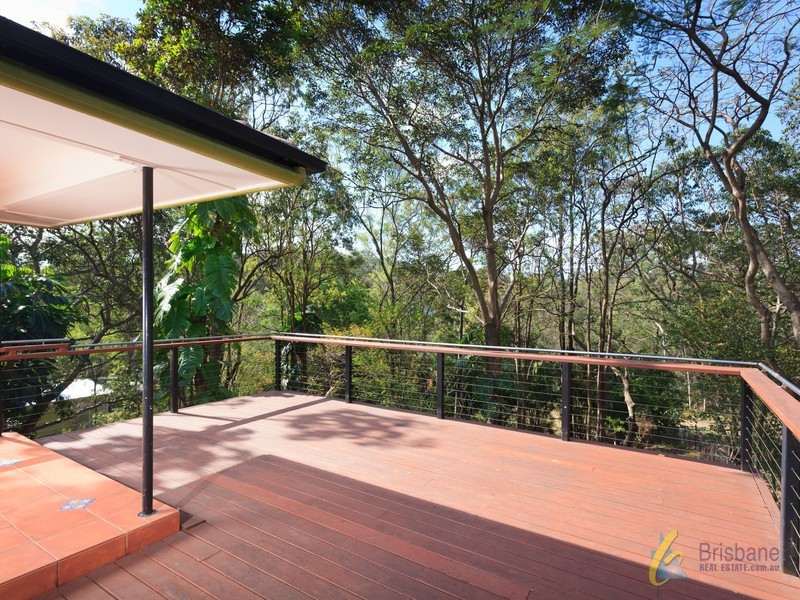 67 Burbong Street, Chapel Hill QLD 4069