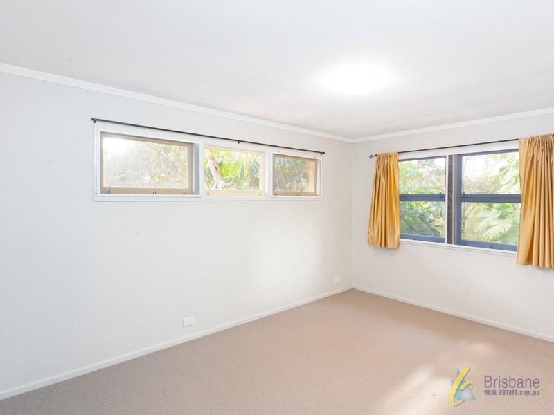 67 Burbong Street, Chapel Hill QLD 4069