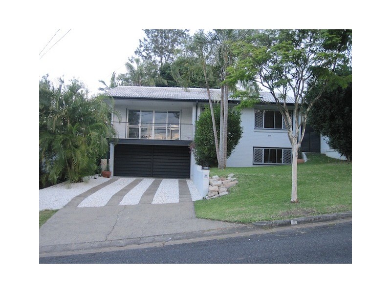 25 Lentara Street, Kenmore QLD 4069