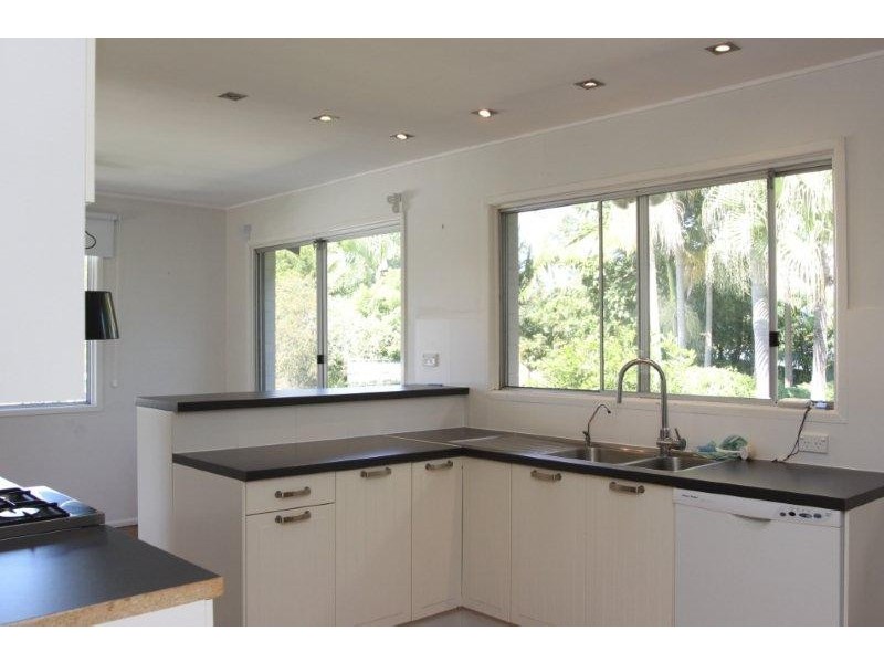 25 Lentara Street, Kenmore QLD 4069