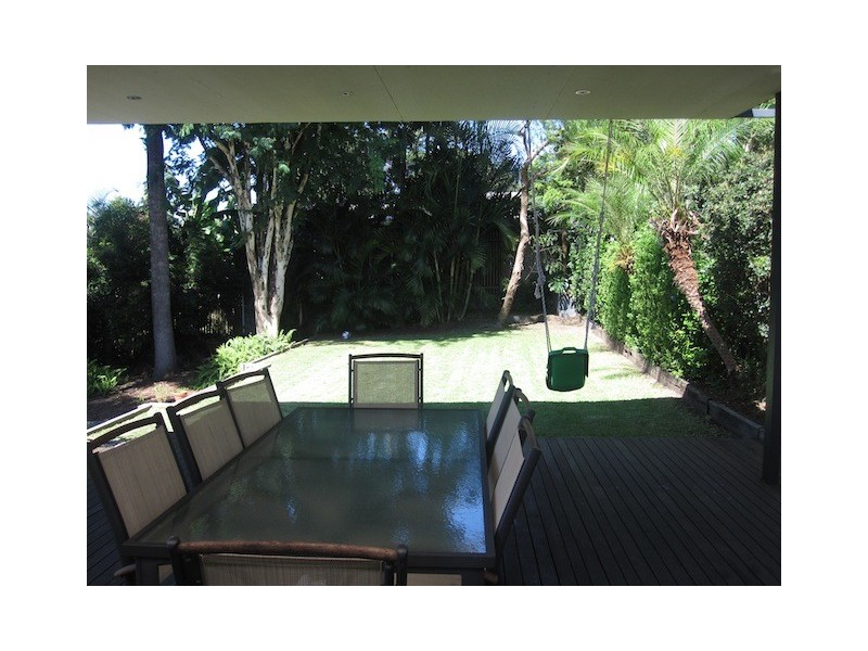 25 Lentara Street, Kenmore QLD 4069