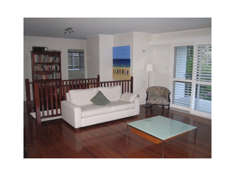 25 Lentara Street, Kenmore QLD 4069