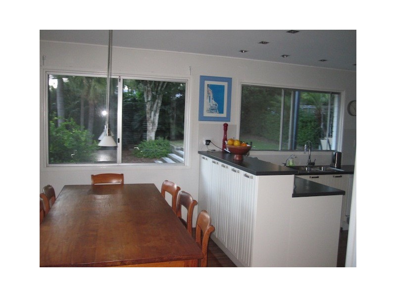 25 Lentara Street, Kenmore QLD 4069